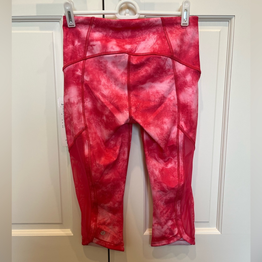 NWT Lululemon Size 4 Sun Runner Crop Capris
